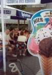 Hier gibt's das Eis! - in Torna